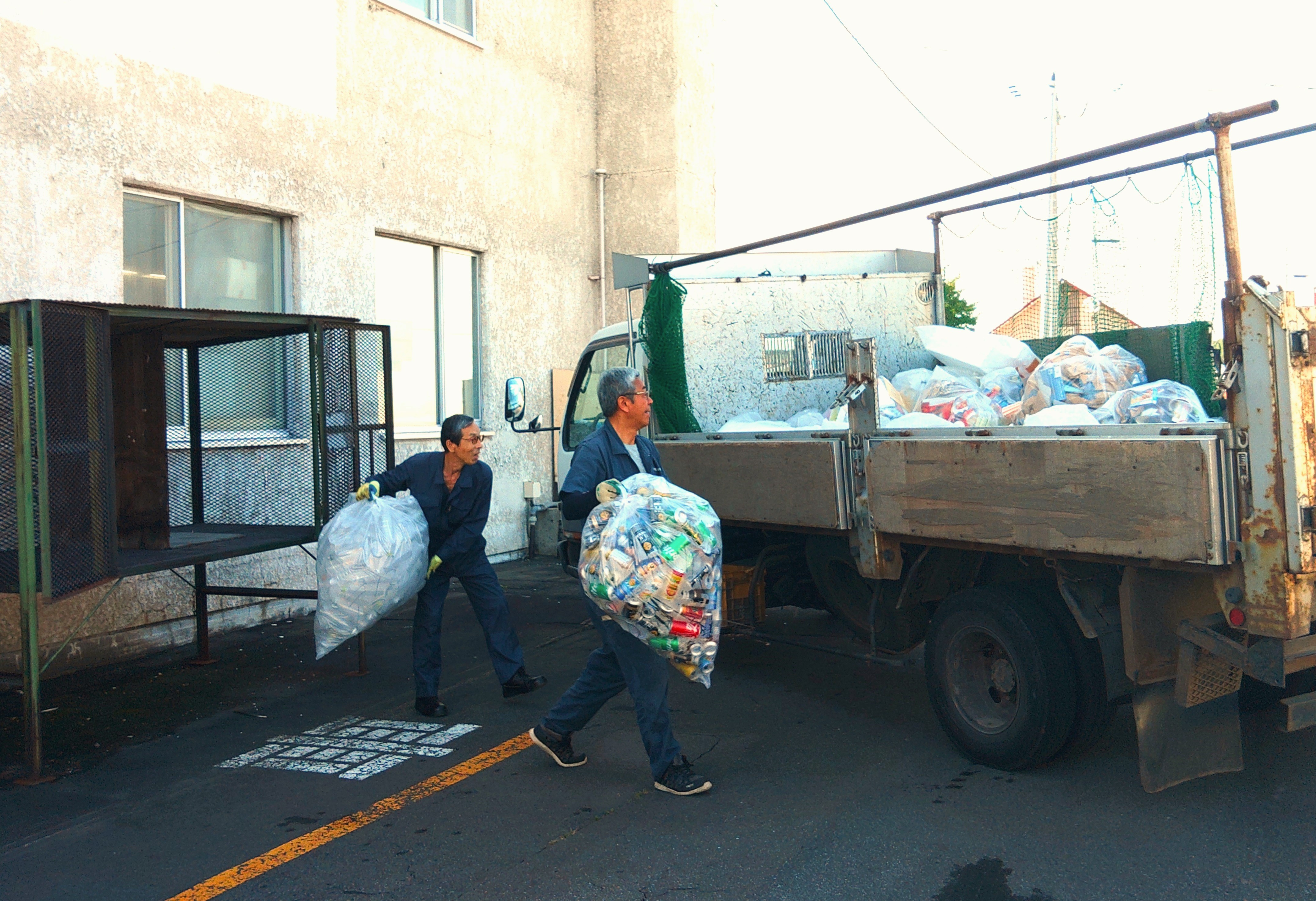 廃棄物収集スタッフを募集中！